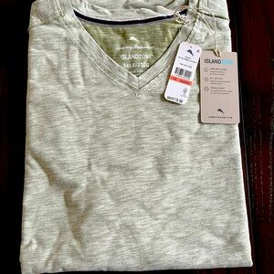 Tommy Bahama Island Zone Long Sleeve
Size 3XL
Dusty Thyme
BRAND NEW